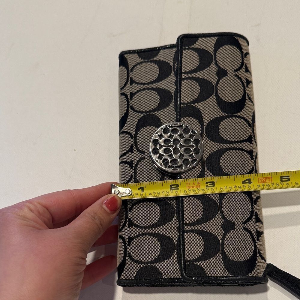 Coach Signature Black and Gray Wallet - Picture 5 of 5